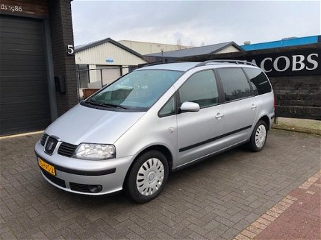 Seat Alhambra - 2.0 TDI Ecomotive - 1