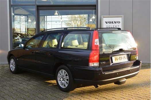 Volvo V70 - 2.4i 170PK Geartronic / Youngtimer / Zitverhogers / Climate Control / Afn. Trekhaak / Ha - 1