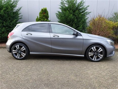 Mercedes-Benz A-klasse - 200 CDi 136pk |PANORAMA| Camera|LED| - 1