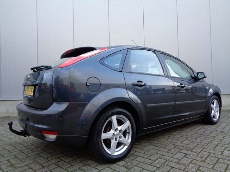 Ford Focus - 1.6-16V 101PK Airco Cruise Automaat LMV - 1