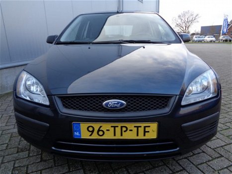 Ford Focus - 1.6-16V 101PK Airco Cruise Automaat LMV - 1