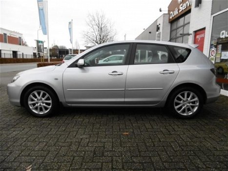 Mazda 3 - 3 1.6 Active Airco, Centr. vergr. afstand, Radio/CD/MP3, Electrische ramen v/a, Xenon, LM - 1