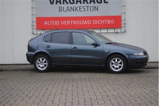 Seat Leon - 1.6-16V Stella MET NIEUWE DISTRIBUTIERIEM + WATERPOMP - 1