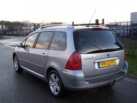 Peugeot 307 SW - 2.0 16V 7p/ automaat/ panoramadak - 1