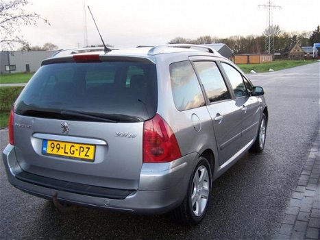 Peugeot 307 SW - 2.0 16V 7p/ automaat/ panoramadak - 1