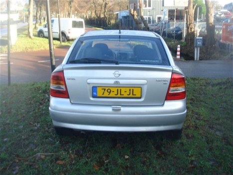 Opel Astra - 1.6 Edition Met Apk - 1