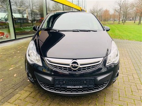 Opel Corsa - 1.4 16V 5D 120 EDITION AC CRC LM VLGN - 1