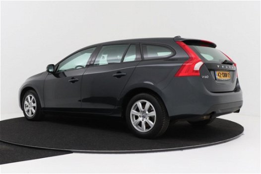 Volvo V60 - 1.6 T3 150 pk | Navigatie | Parkeersensoren | Org NL - 1