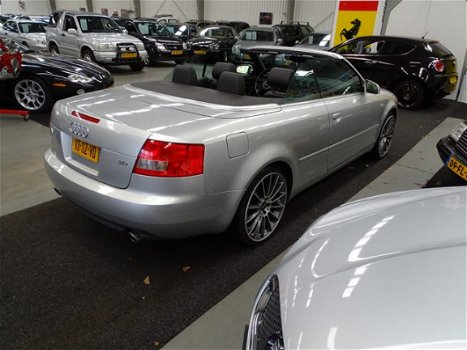 Audi A4 Cabriolet - 3.0 V6 quattro Automaat Nw Softtop Nap Airco Climate control Leer - 1