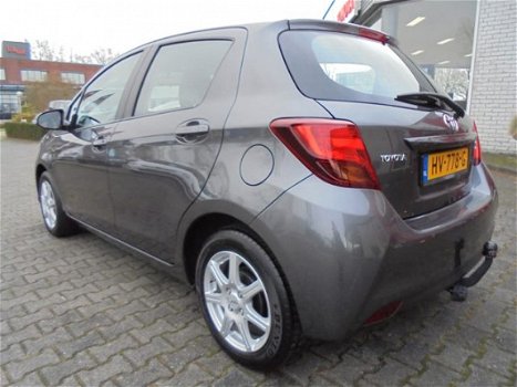 Toyota Yaris - 1.0 VVT-i Now 1ste eigenaar, Airco & Trekhaak - 1