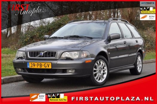 Volvo V40 - 2.0 T Europa AIRCO/LEDER/CRUISE/STOELVERW. NETJES - 1