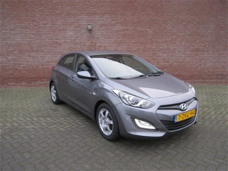 Hyundai i30 - 1.6 GDI i-Drive Cool - 1