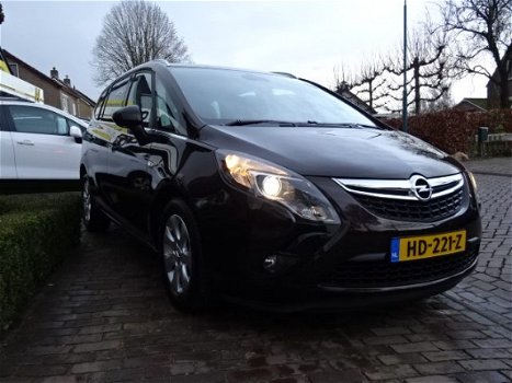 Opel Zafira Tourer - 1.6 CDTI 136PK Business+ Navi/ Camera/ 7-Persoons/ NL Auto - 1