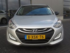 Hyundai i30 - 1.6 GDI Go 5drs. 135pk Clima, NAVI, Camera, PDC