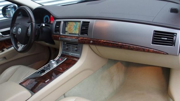 Jaguar XF - 3.0D V6 Premium Luxury ( Schuifdak , bi Xenon , Ca mera) - 1