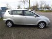 Toyota Verso - 1.6 VVT-i Terra , airco, cruise controle , isofix - 1 - Thumbnail