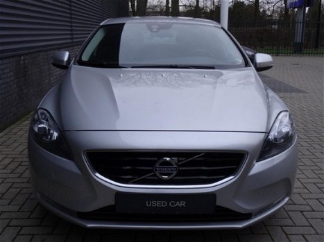 Volvo V40 - T3 150PK KINETIC | INTRO LINE - 1