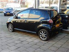 Toyota Aygo - 1.0 VVT-I 5D DYNAMIC NAVIGATOR + 6 MND BOVAG