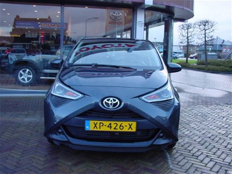 Toyota Aygo - 1.0 VVT-i x-play - 1