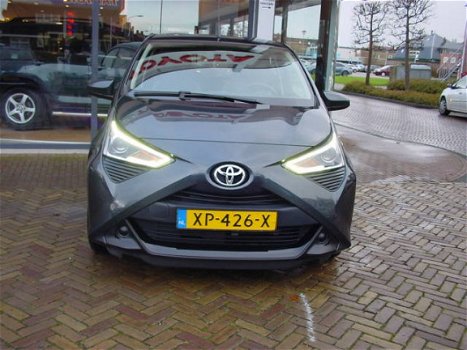 Toyota Aygo - 1.0 VVT-i x-play - 1