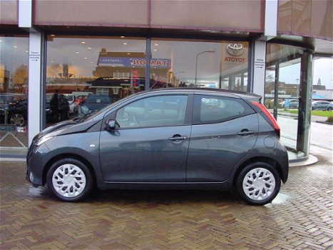 Toyota Aygo - 1.0 VVT-i x-play - 1