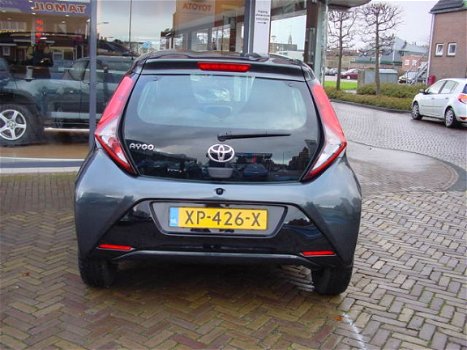 Toyota Aygo - 1.0 VVT-i x-play - 1