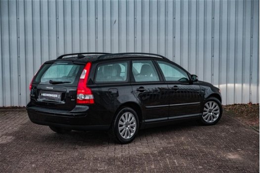 Volvo V50 - 2.4i 170 pk Automaat Summum - 1