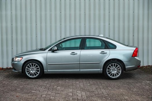 Volvo S40 - 1.8i Summum Climate control / Bluetooth / Cruise Control / Leer - 1