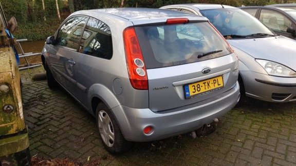 Ford Fiesta - 1.4-16V Ghia Automaat versnellingsbak defect - 1