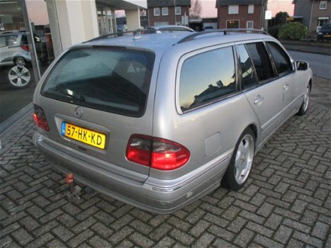 Mercedes-Benz E-klasse Combi - 2.7 CDI E270 AVANTGARDE AUT - 1