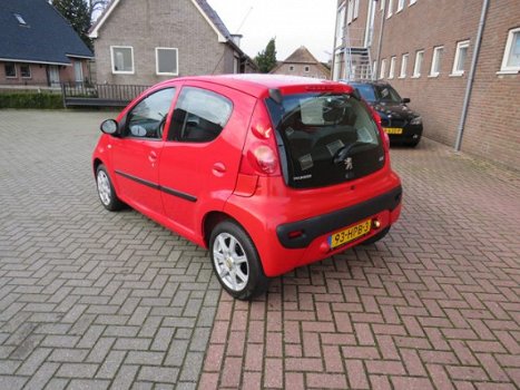 Peugeot 107 - 1.0-12V XS 5 Deurs Stuurbekr Electr.Ramen - 1