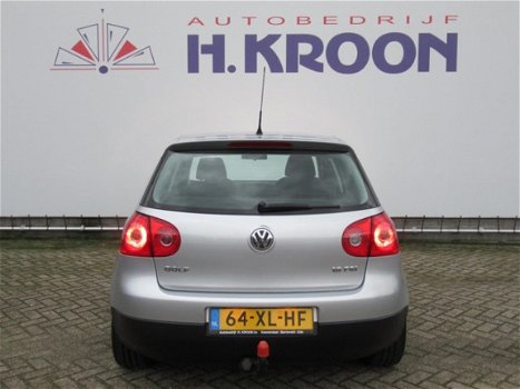 Volkswagen Golf - 1.6 FSI Trendline Business - automaat en cruise control - 1