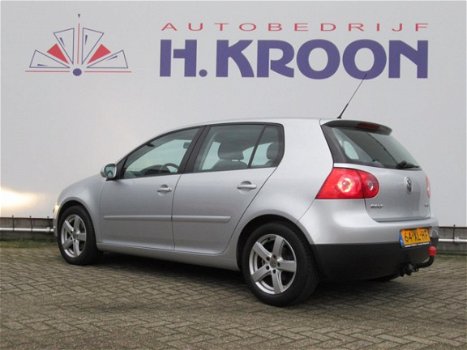 Volkswagen Golf - 1.6 FSI Trendline Business - automaat en cruise control - 1