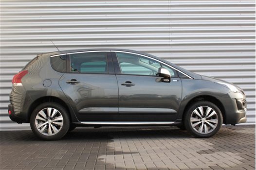 Peugeot 3008 - 1.2 PURETECH 131PK STYLE / NAVI / CLIMA / LED / PDC / 17