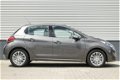 Peugeot 208 - 1.2 110 PK EAT6 AUTOMAAT ALLURE NAVI ECC LMV CHROOM BLUETOOTH ETC FINANCIEREN AL VANAF - 1 - Thumbnail