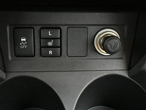 Toyota RAV4 - 2.0 VVTi Style Automaat/Leder/Voorstoelen verwarmd - 1