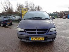 Chrysler Voyager - 2.4i SE 7p