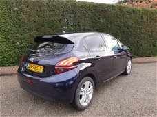 Peugeot 208 - Signature 1.2 Puretech 82-pk 5-Drs