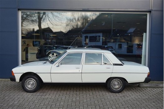 Peugeot 604 - 2.7 SL AUTOMAAT NETTE AUTO RECENTE LPG INSTALLATIE - 1