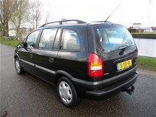 Opel Zafira - 1.6-16V Comfort