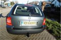 Skoda Octavia Combi - 1.6 Comfort 102pk Clima Cruise Trekhaak 2e eig - 1 - Thumbnail