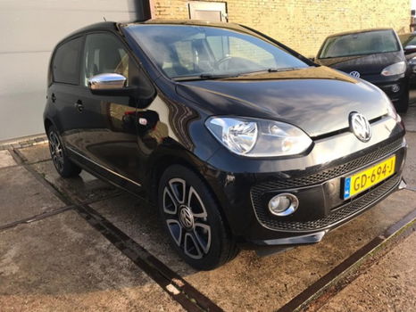 Volkswagen Up! - 1.0 high up BlueMotion Bj.2015 / Navi / panodak / Lm-velgen - 1