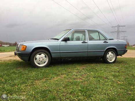 Mercedes-Benz 190-serie - 2.5 D AUTOMAAT - 1