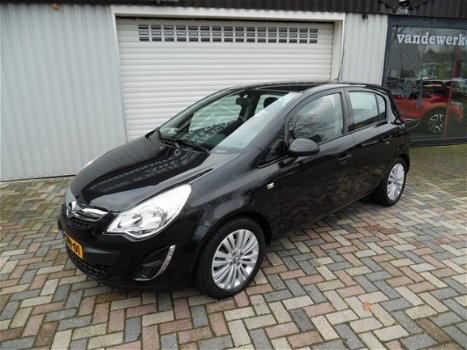 Opel Corsa - 1.2-16V Design Edition 5drs Airco/Navi/Pdc/Nap!! - 1