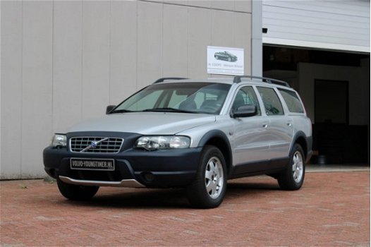 Volvo XC70 - 2.4 T AWD AUTOMAAT YOUNGTIMER - 1