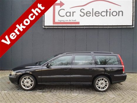 Volvo V70 - 2.4 D5 Comfort Line 7-PERS ECC STOELVERWARMING TREKHAAK - 1