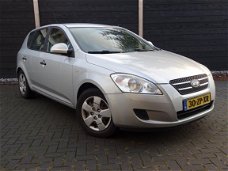 Kia Cee'd - 1.4 X-tra AIRCO/CD/ 129.694 KM NAP