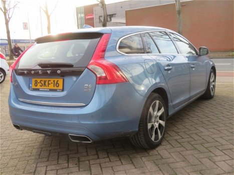 Volvo V60 - 2.4 D6 AWD Plug-In Hybrid Summum - 1