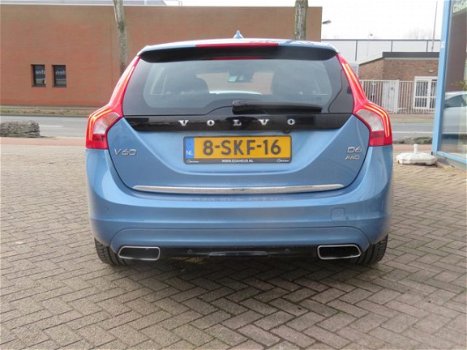 Volvo V60 - 2.4 D6 AWD Plug-In Hybrid Summum - 1