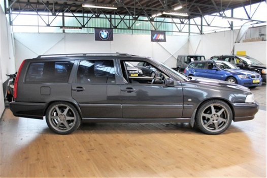 Volvo V70 - 2.5-20V Luxury Exclusive - 1